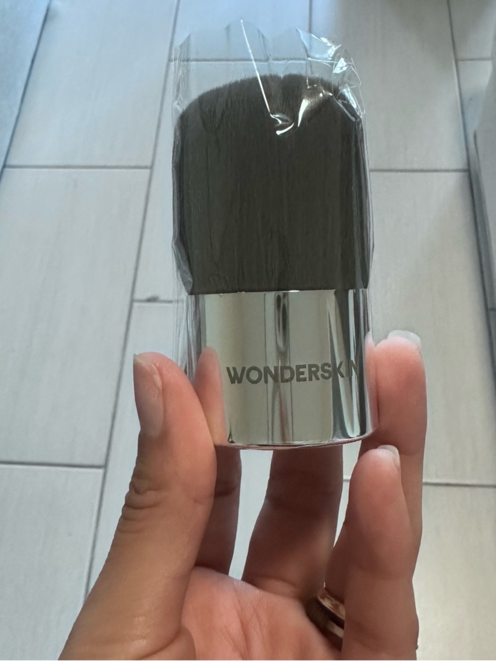 Wonderskin Kabuki Makeup Brush - Sealed